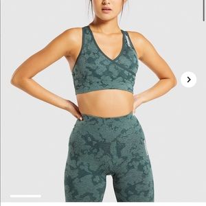 IN SEARCH OF A LARGE BRA AND MEDUIM LEGGINGS